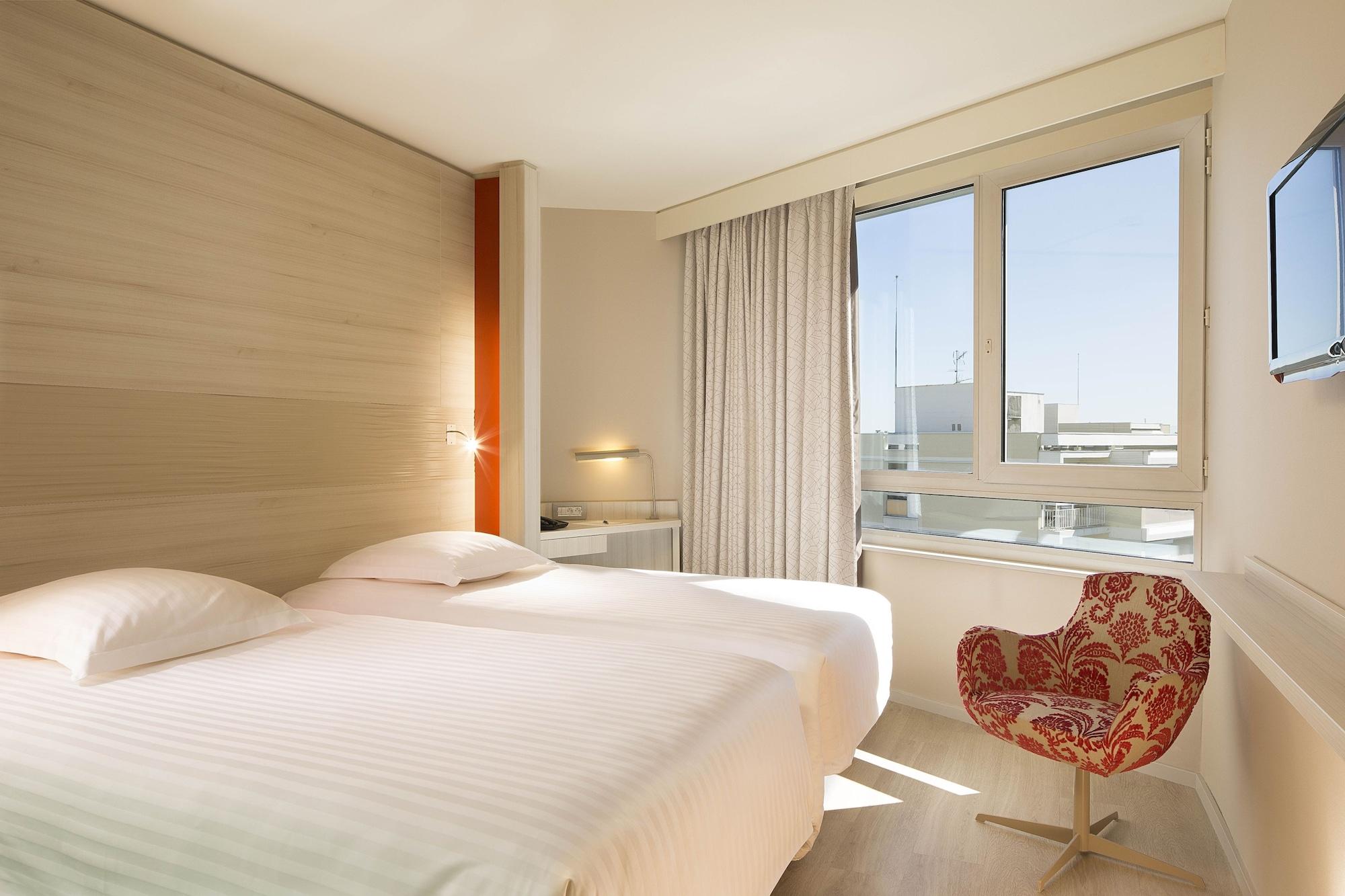 Oceania Clermont Ferrand Hotel Ngoại thất bức ảnh