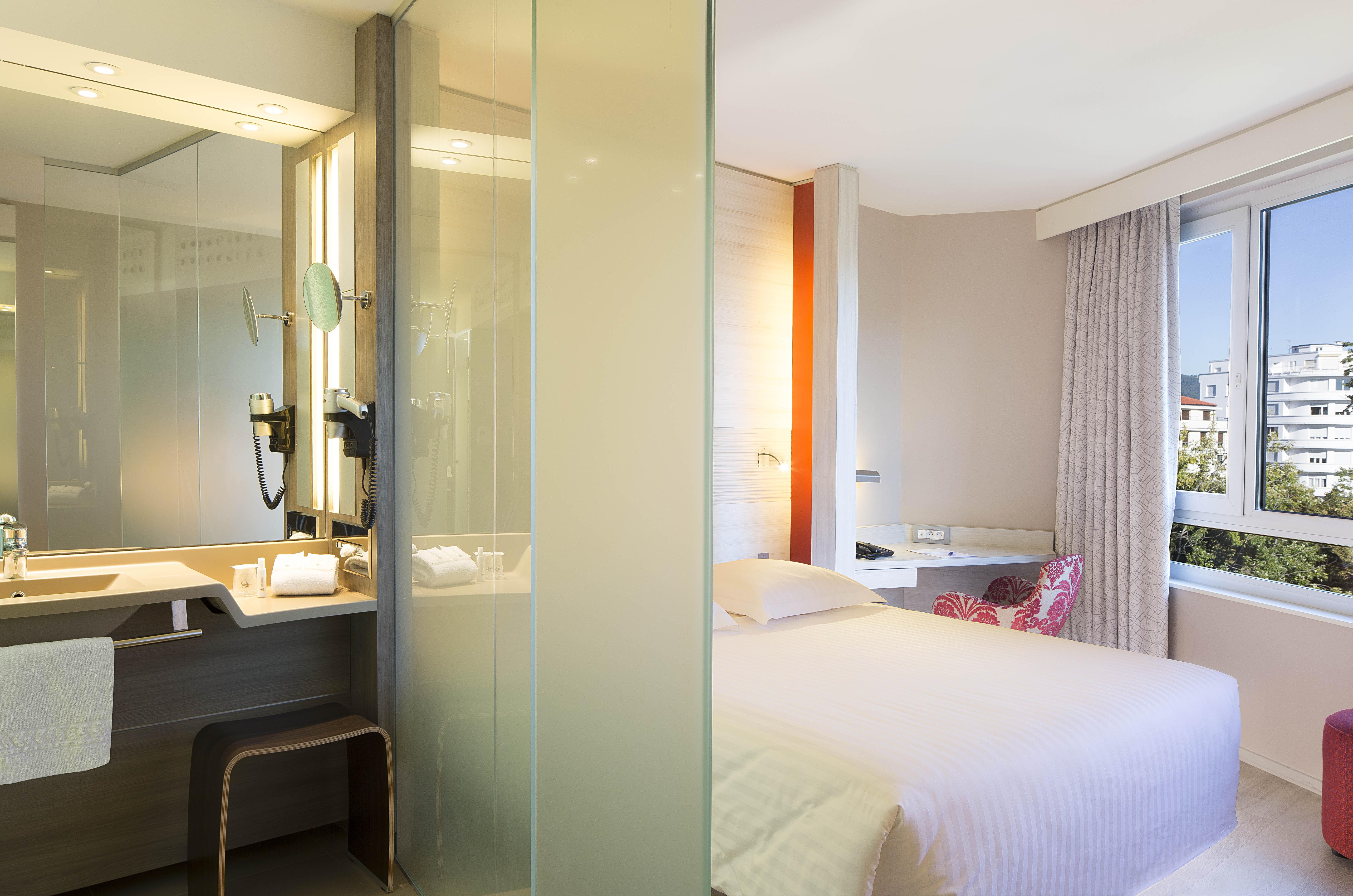Oceania Clermont Ferrand Hotel Ngoại thất bức ảnh
