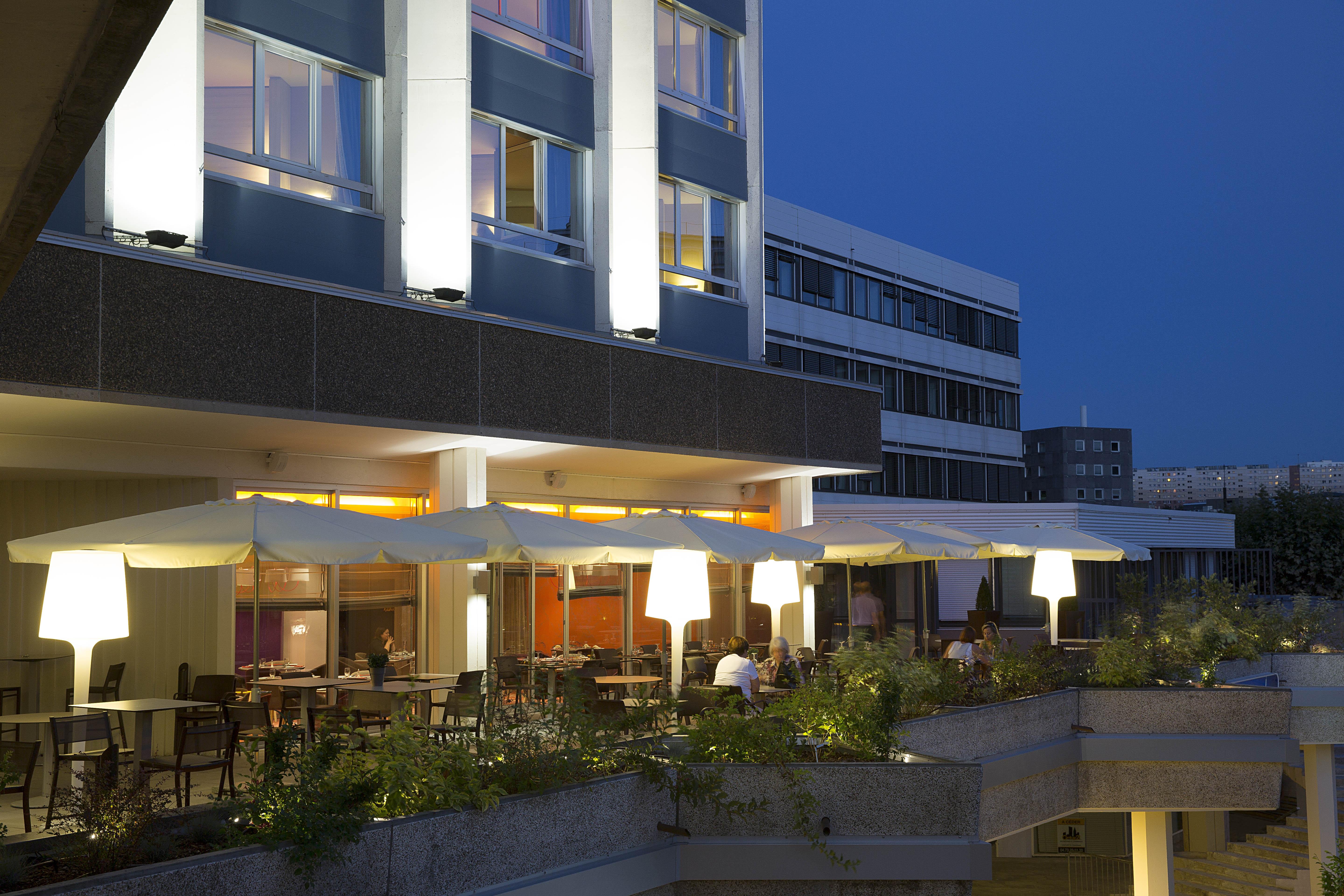Oceania Clermont Ferrand Hotel Ngoại thất bức ảnh