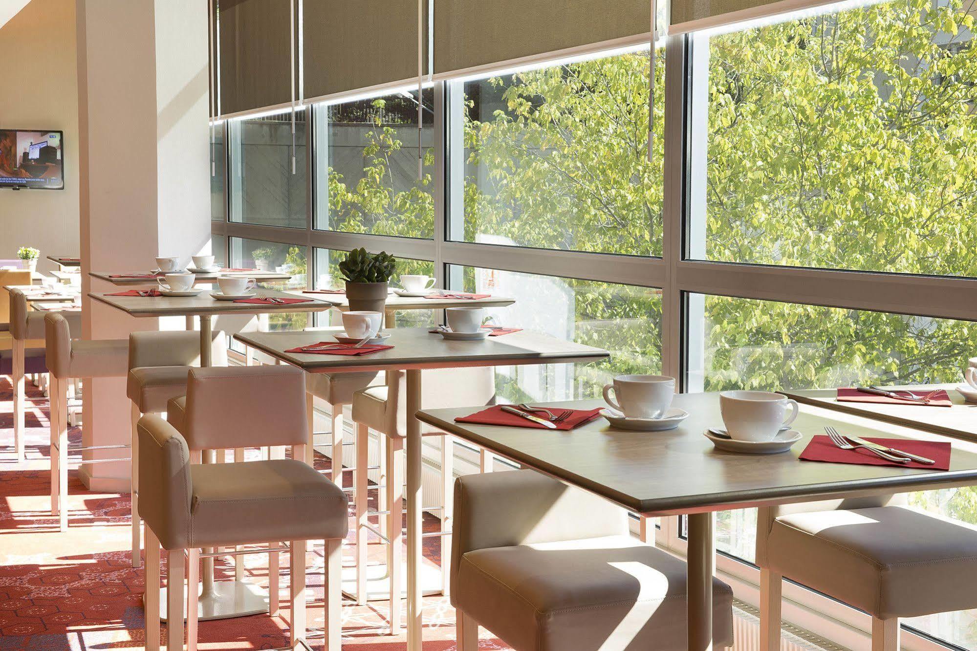 Oceania Clermont Ferrand Hotel Ngoại thất bức ảnh