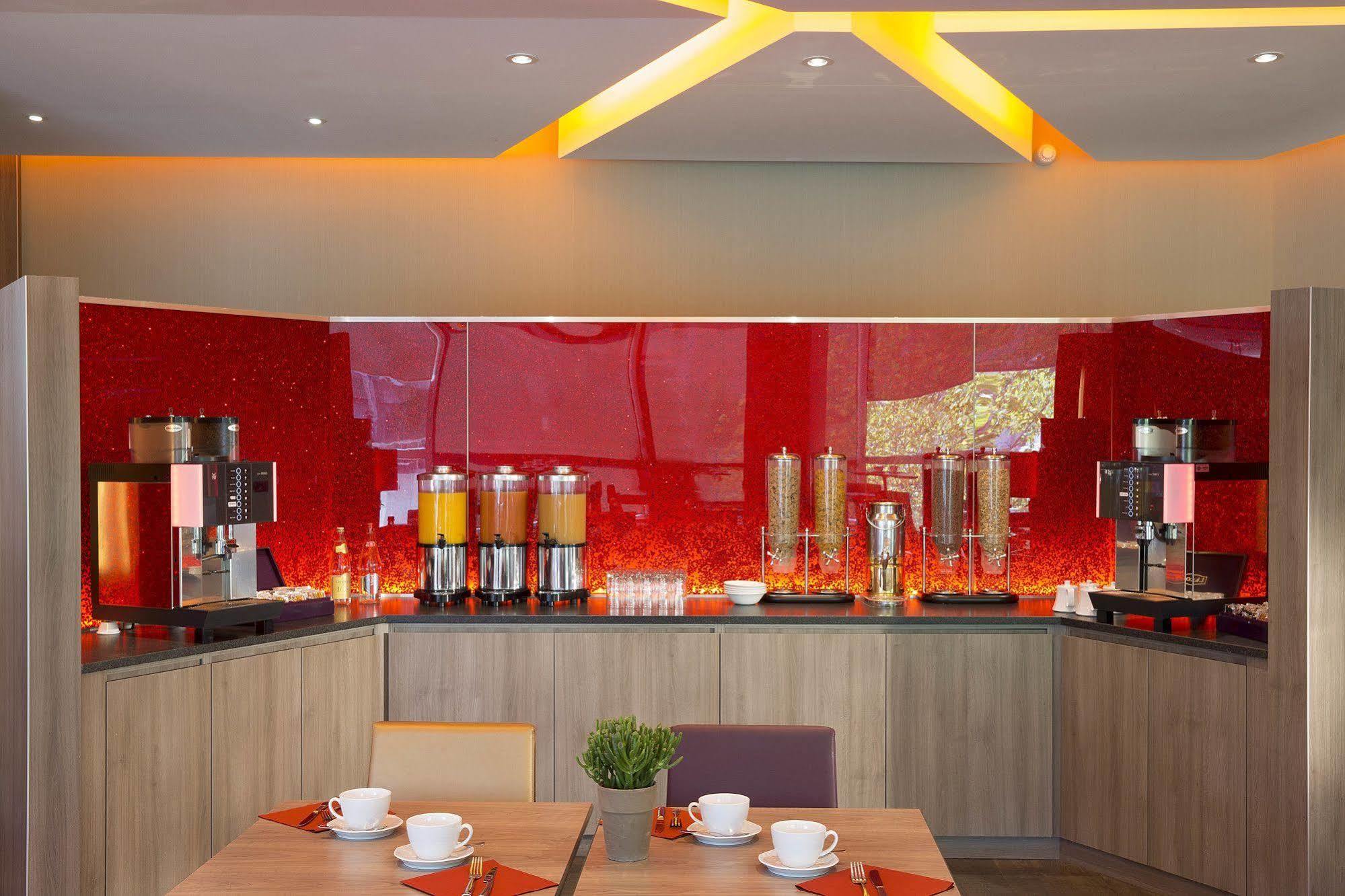 Oceania Clermont Ferrand Hotel Ngoại thất bức ảnh